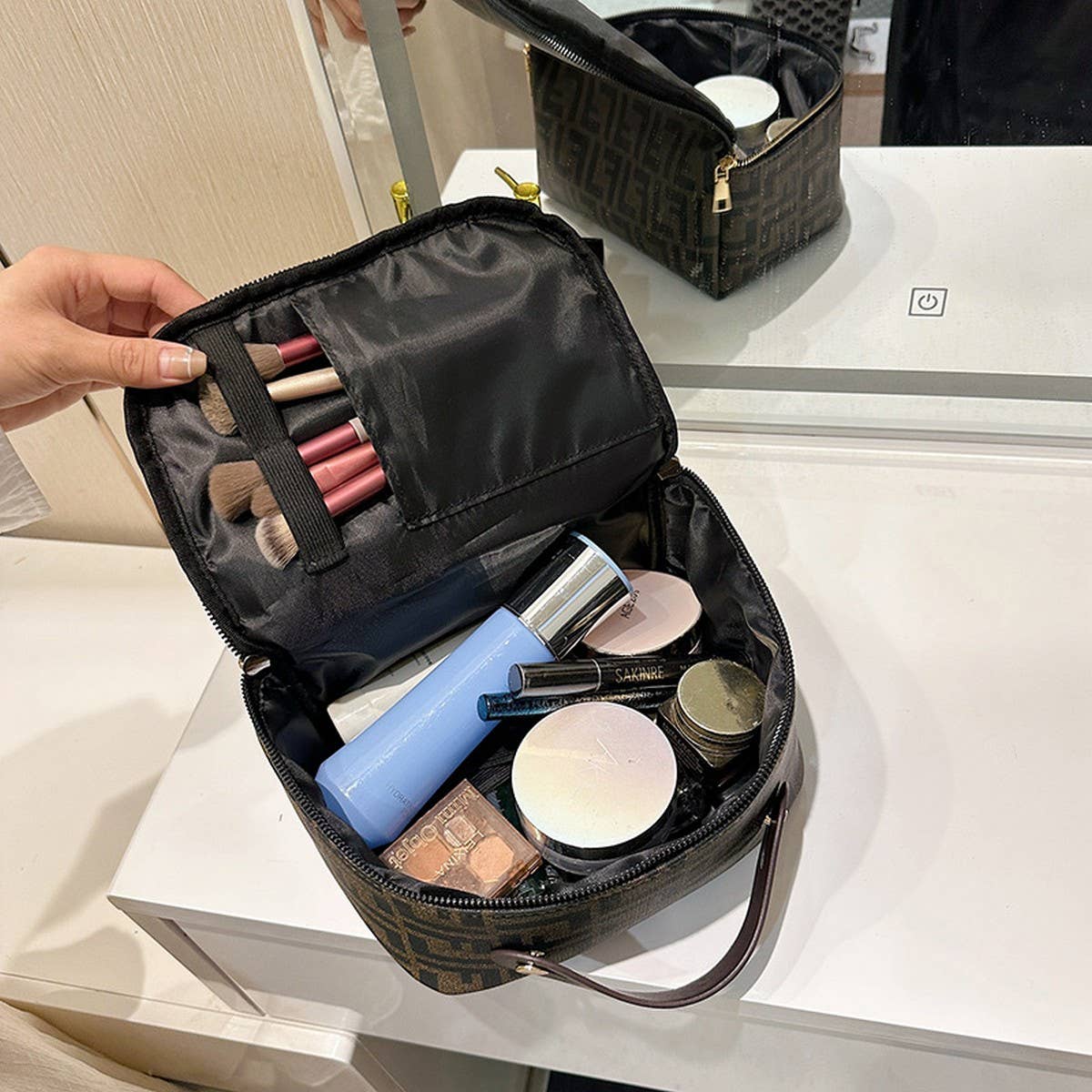 NEW LETTER PU LEATHER LARGE CAPACITY COSMETIC BAG