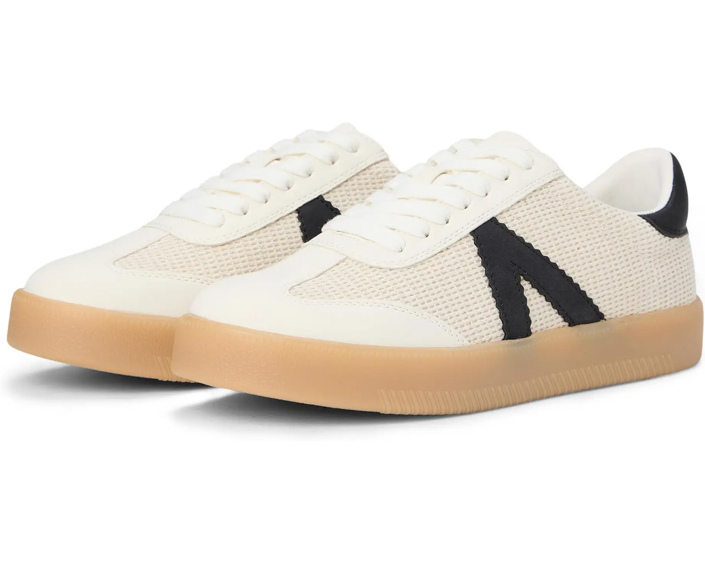 Mia Axel Tennis Shoe