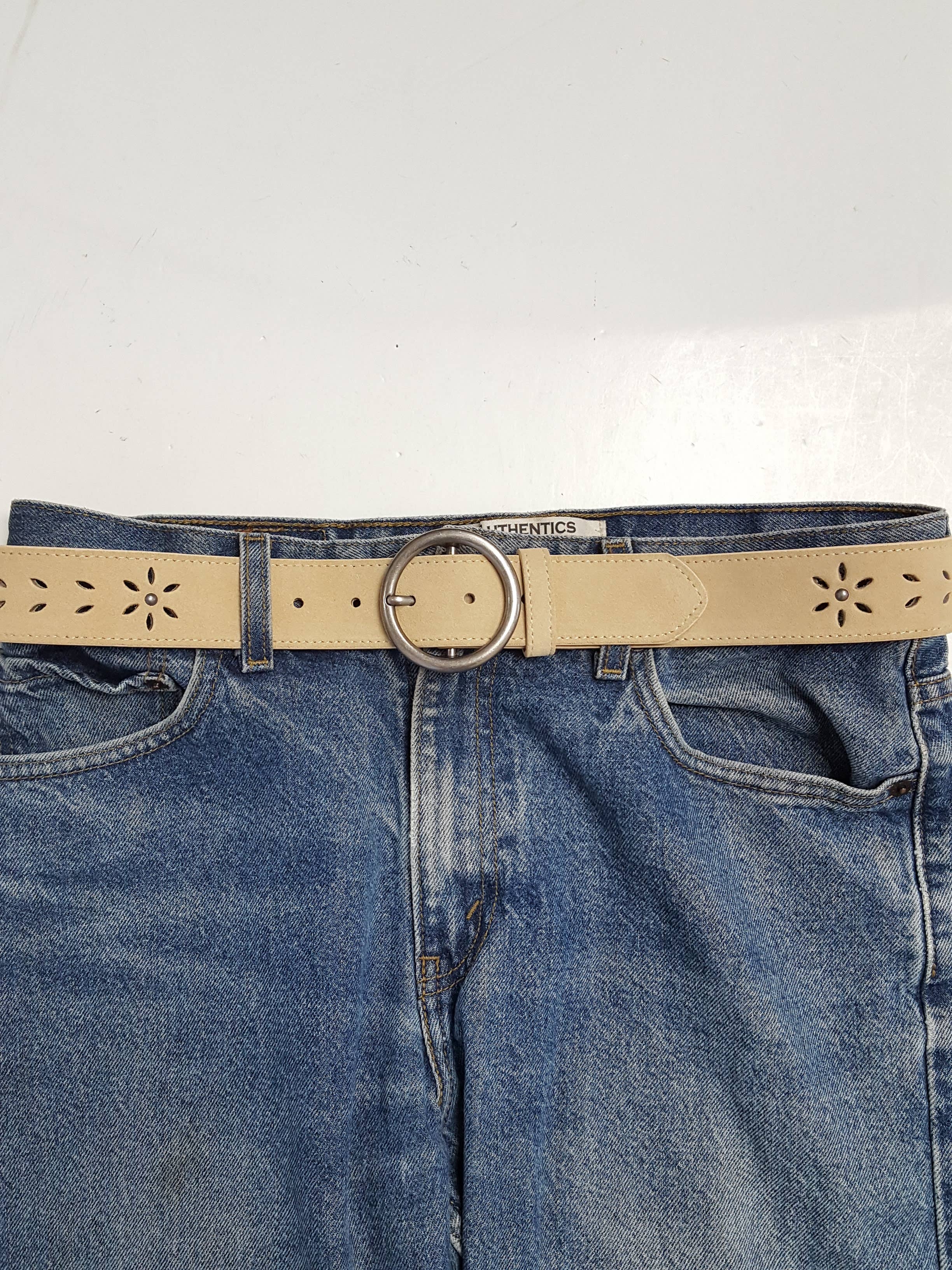 Genuine Suede Leather Belt w. Daisy cut-out design