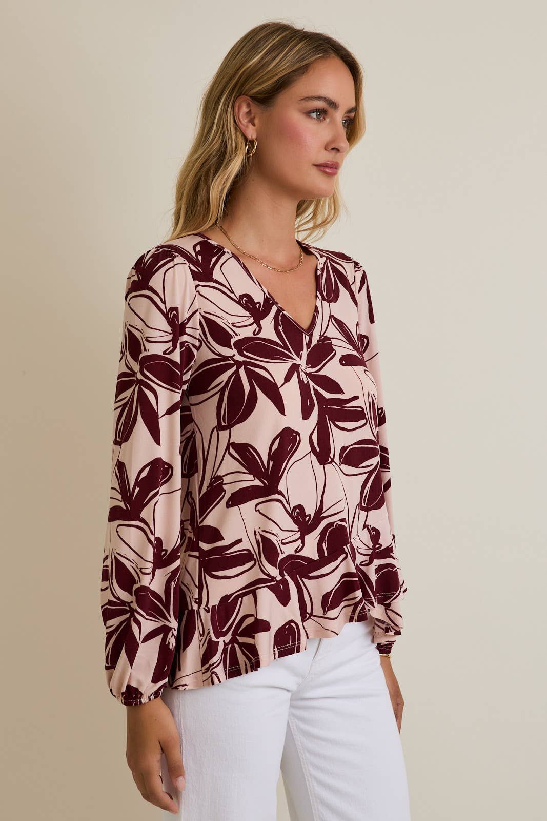 V-NECK LONG SLEEVE FLARE HEM FLORAL TOP