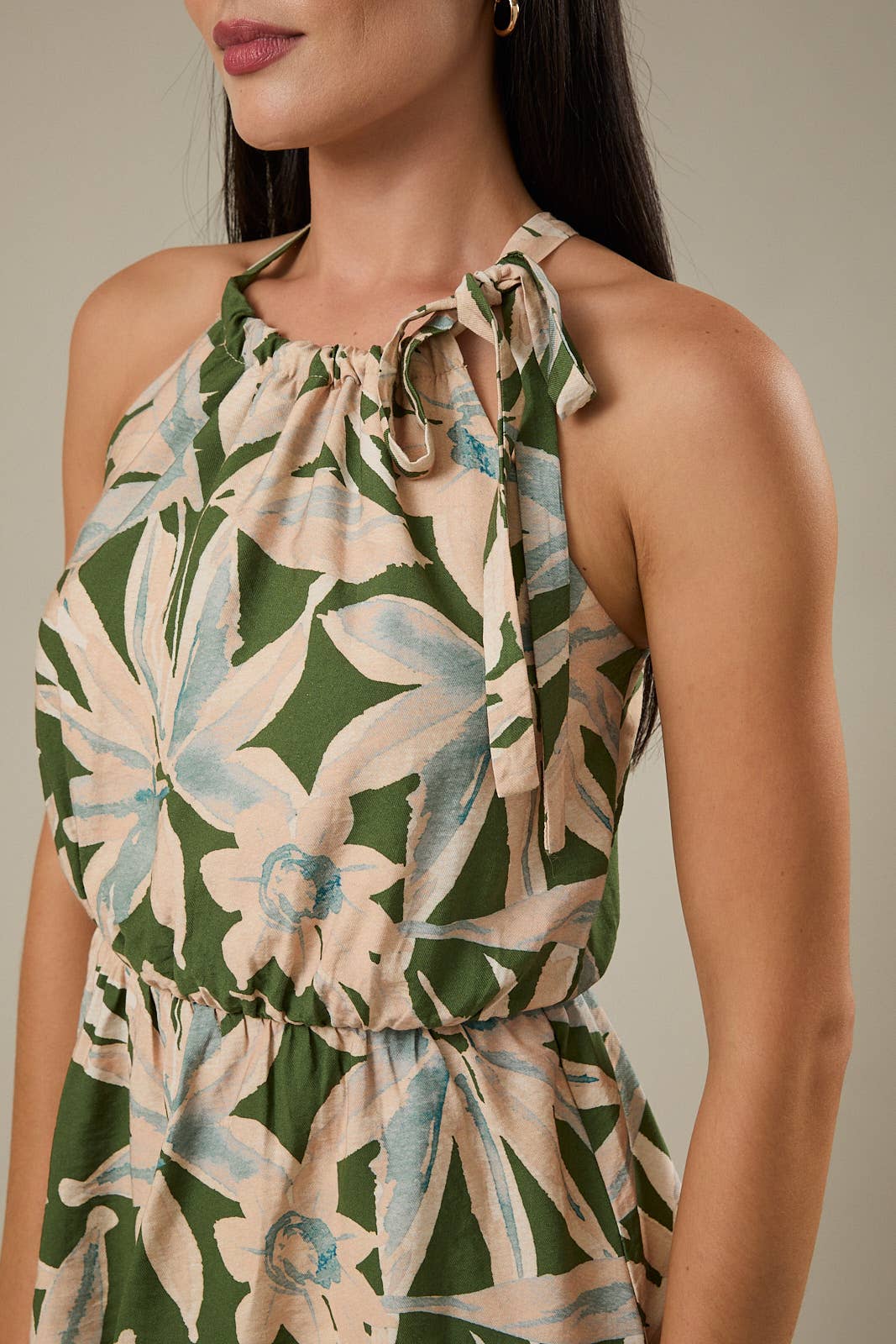 SLEEVELESS HALTER TIE NECK TIE TOP