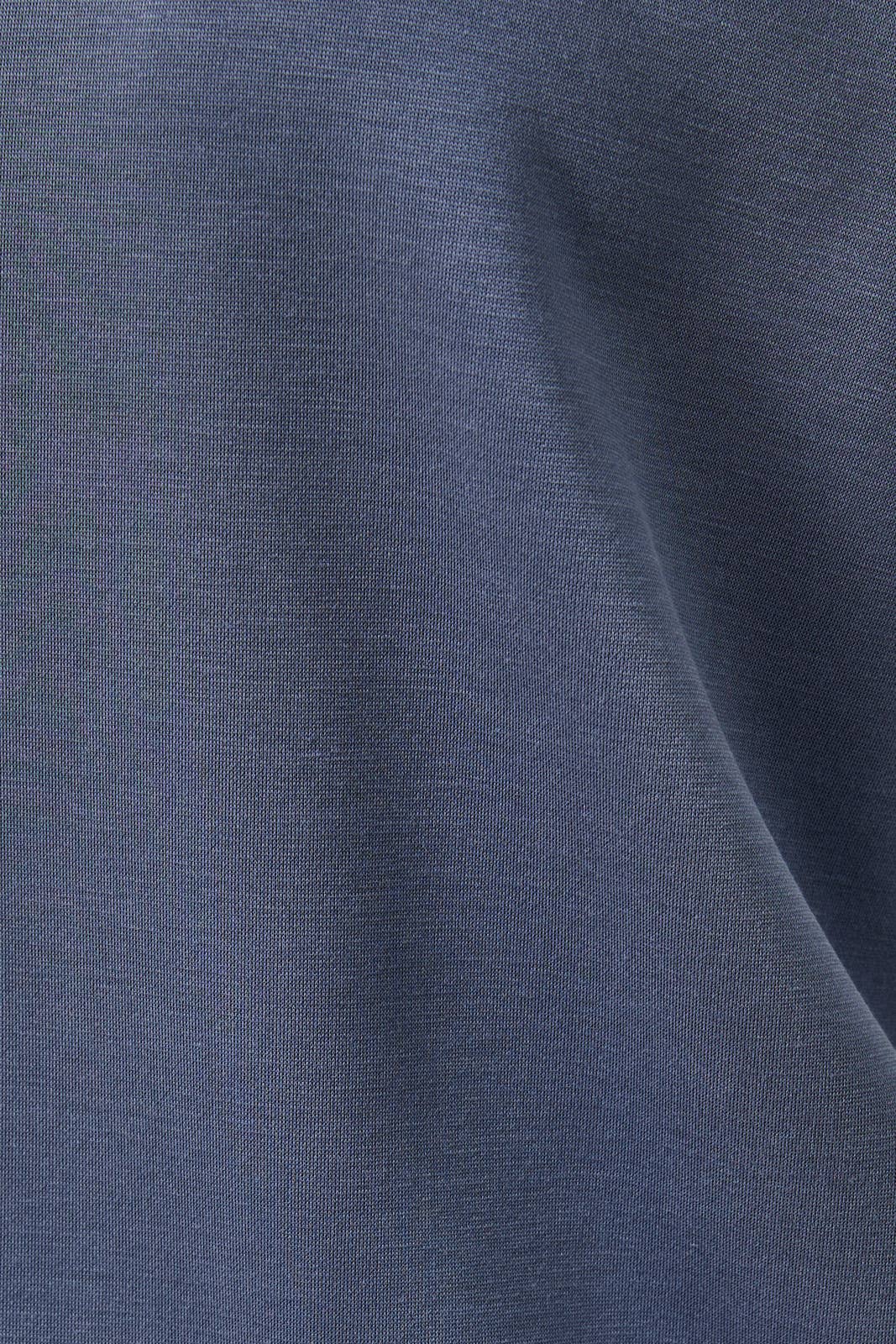 CREW NECK TUCKED SHOULDER FOLDED BAND SLEEVE TOP