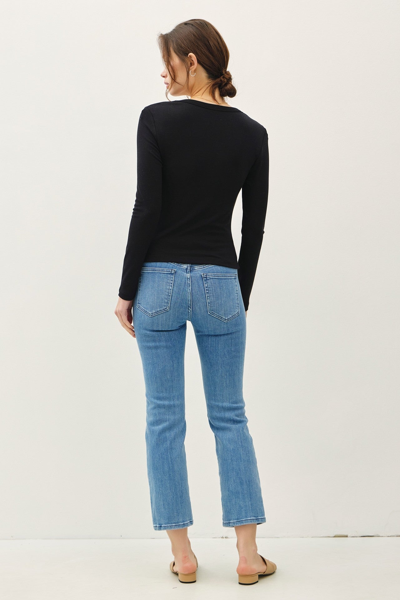 Basic Scoop Neck Long Sleeve Top