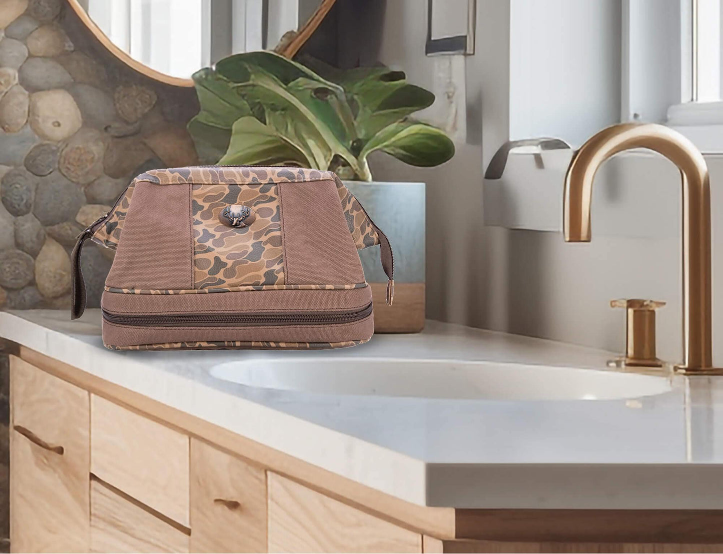 Buck Brown Waxed Canvas Old School Camo Men's Toiletry Dopp Bag.