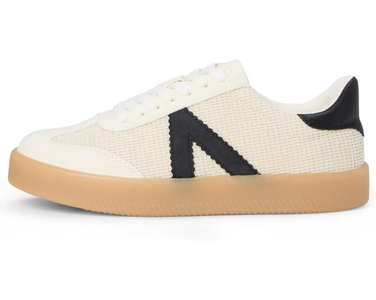 Mia Axel Tennis Shoe