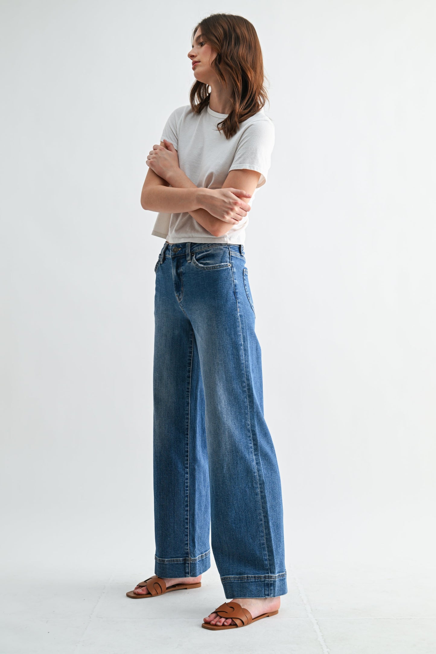 Mid-Rise Wide Leg Jeans