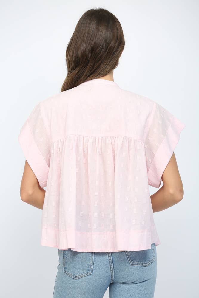 SLEEVLESS RUFFLED BUTTON UP TOP