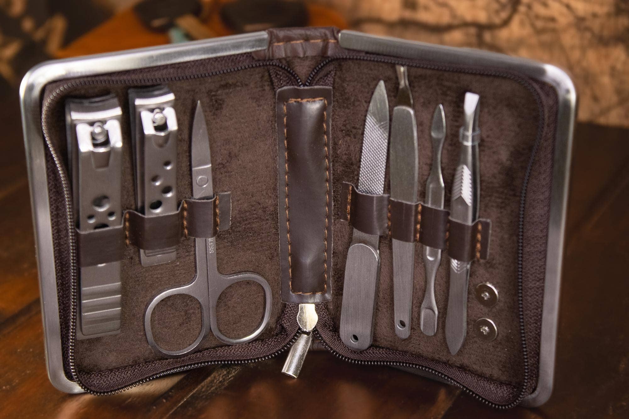 Mississippi State Bulldogs Manicure Grooming Set