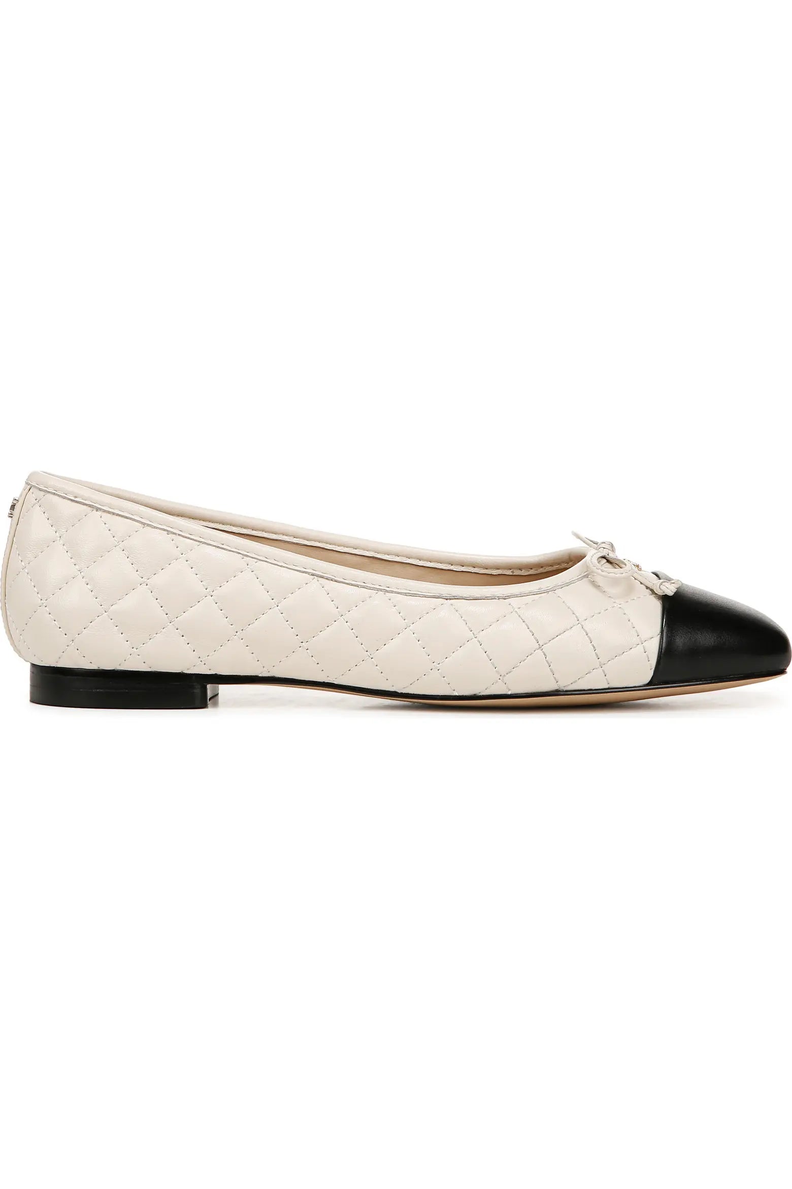 Marilyn Ivory/Black Flat