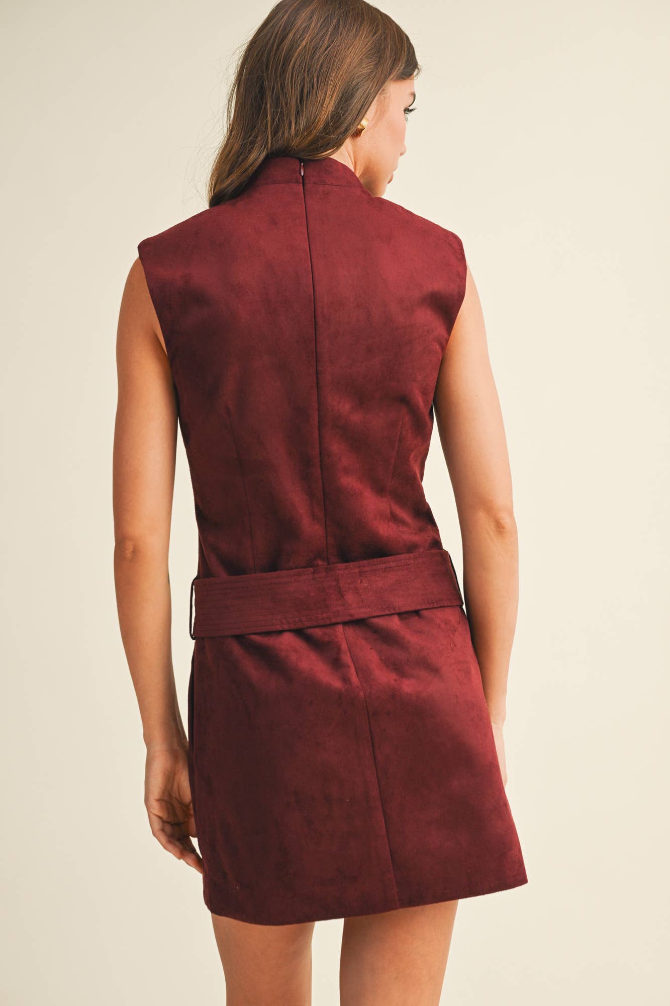 MOCK NECK BELTED SLEEVELESS DRESS